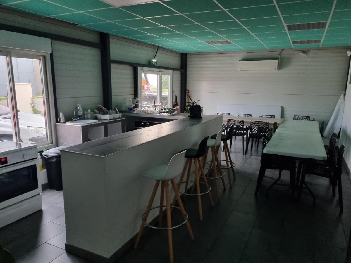 Sci Aquazen Loisirs Detente Saint-Mitre-les-Remparts 外观 照片